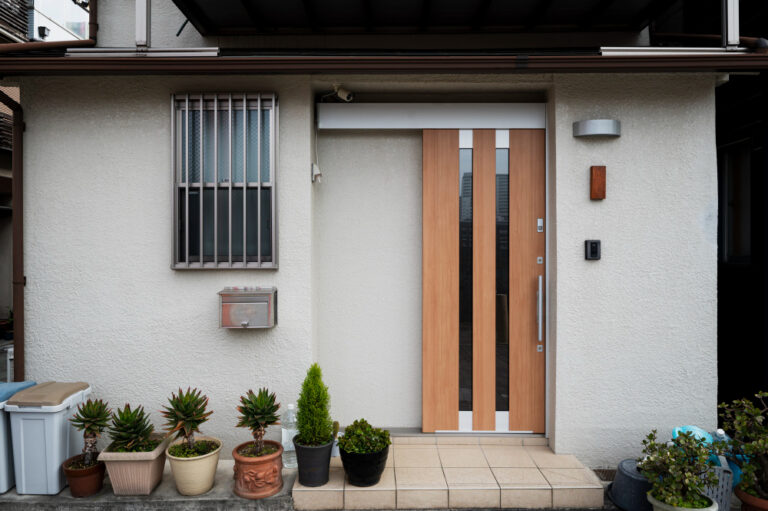 Simak Desain Pintu Rumah Dengan Berbagai Konsep Interior